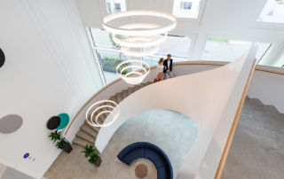 Moderne Treppe im Holiday Inn Express Regensburg