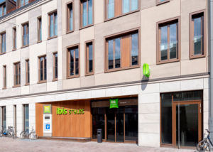 Foto der Außenansicht - 01 - ibis Styles Bamberg