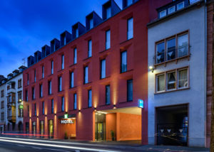 Foto der Aussenansicht - 01 - ibis Styles Aschaffenburg